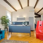 CanguroProperties - Scalette San Marco 1