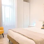 Leoncino Suite