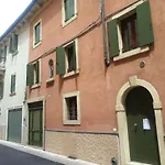 Gecko\'S Balcony