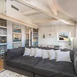 Stunning Top Floor Flat In The Heart Of Verona