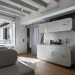 Lords Of Verona Luxury Apartments
