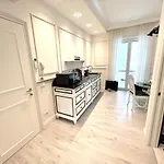 Ghibellines Apartments