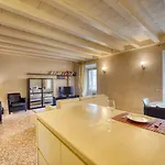 Apartmentsarena - Suite Mercatorum - Piazza Erbe