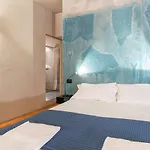 Il Garbo Apartments And Suite