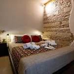 Verona Romana Apartments