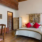 Magnificent 1800 In The Heart Of Verona