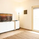 Borgoroma - Business & Home