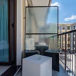 Suite Porta Nuova Self Check-In Parking Request