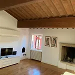 Locazione Via Fama 7