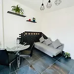 Blaxej, Nel Cuore Di Verona, Moderno Ed Elegante, 4 Posti Letto, Wi-Fi, Self Check In