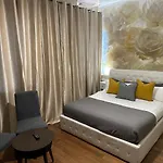 Rigoletto Rental Rooms