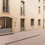 Verona Cathedral Apartments
