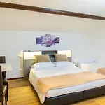 Alexandra\'S House