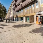 Aurelia Rooms