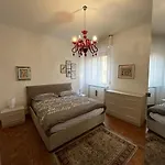 Vittoria Apartment