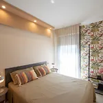 Urban Life Flat