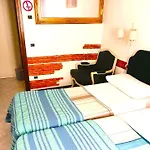 Cozy!! Verona