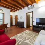 Amanti Apartment In Verona