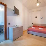 Cantikhouse Free Wifi & Smartv
