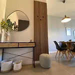 Vittoria Holiday Home