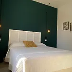 Vittoria Holiday Home