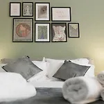 L\'Attimo Guesthouse