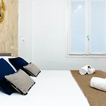 Un Nido Sull\'Arena - Royal Welcome