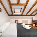 Veronetta Mini Attic