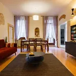 Domus Verona - Elegante Residenza Satiro