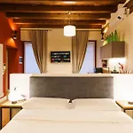 Domus Verona - Elegante Residenza Satiro