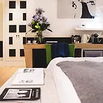Cinque Rooms