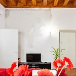 Magnolia Home - Piazza Delle Erbe