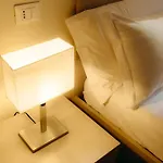 Eap Suites, Verona