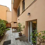 Studio Garibaldi 7