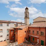 Domus Verona - Ampia Residenza Filippini A Pochi Passi Dall\'Arena