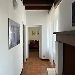 Marinesca Room