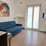 Melibi - Re Lear Apartments