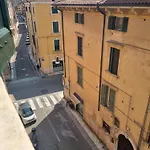 Fata Apartament Verona Centro