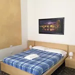 A Due Passi Da Giulietta-Casa Capuleti