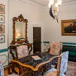 Regal House Verona Regimental