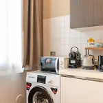 -Near Arena & Parking - Pet Friendly Historical Arena Palace