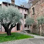 Rosso Verona Suite-Free Parking