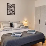 Best Stadium Stay- Central, Quiet, Easy Parking