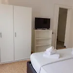 Laura Home