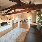 Ponte Pietra Luxury Home In Verona