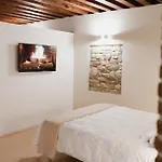 Retreat Centro Antico Elegante In Palazzo Storico