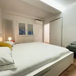 Central Elegant Apartment In Verona
