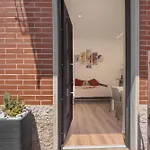 Petra\'S Lovely House