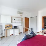 Nice Studio By San Giacomo Park