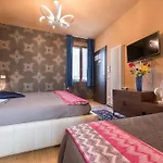 Romeo House